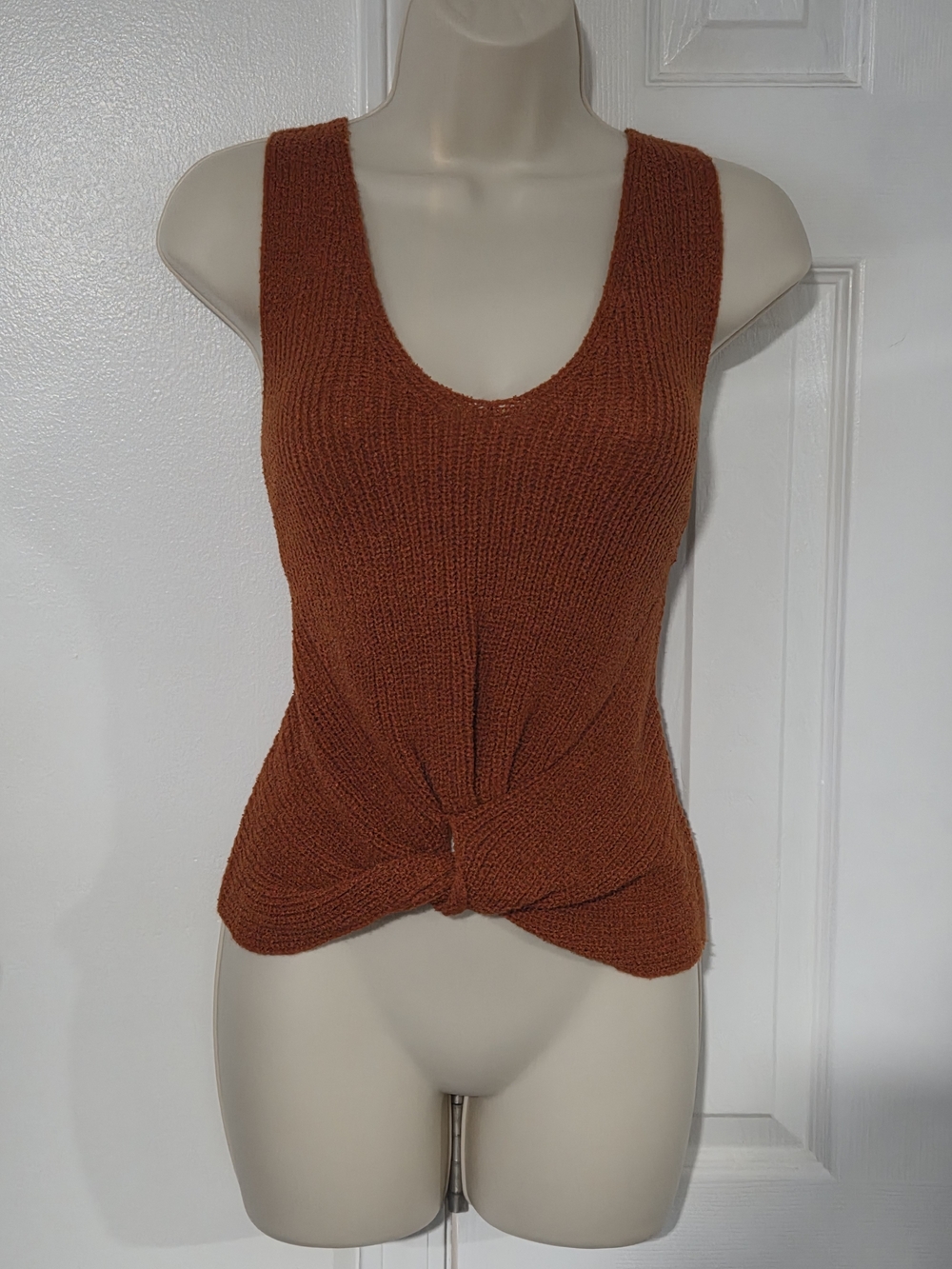 moon & madison Rust Knit Twist-Front Tank Top